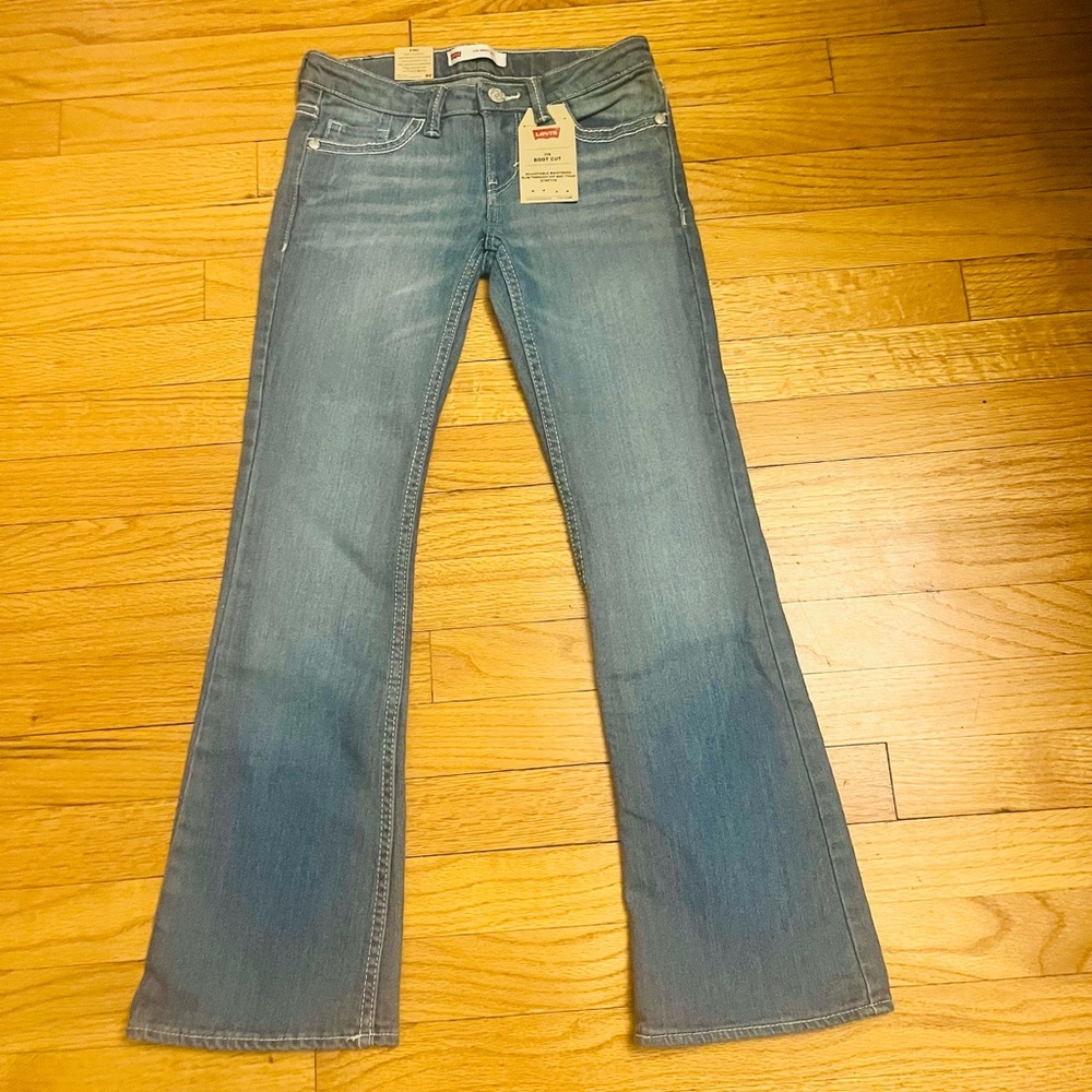 Brand New Levi’s Jeans For Girls.